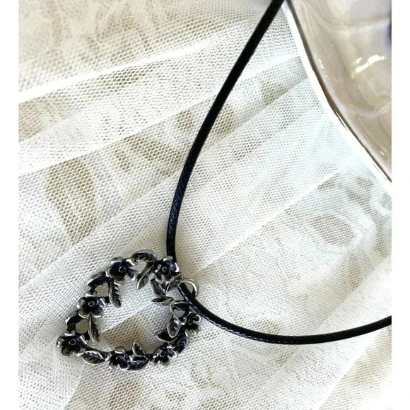 Women's Fashion Cord Necklace with Metallic Wreath Pendant Charm - Picture 2 of 4